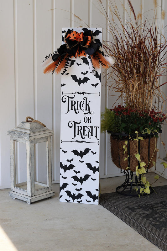 Trick or Treat Halloween Porch Leaner Sign
