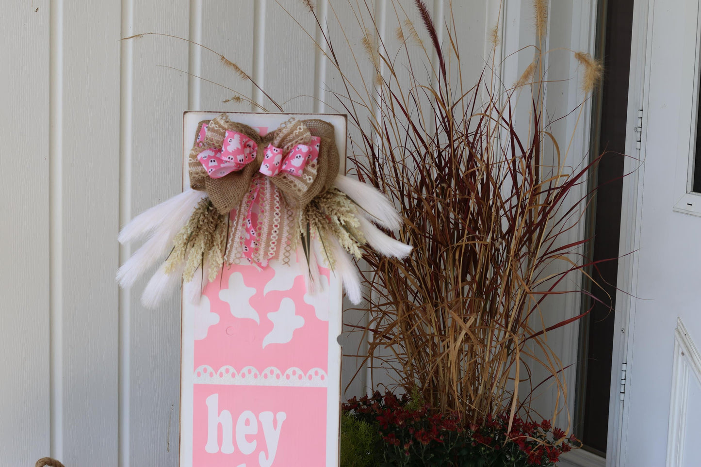 Pink Hey Boo Porch Leaner Sign