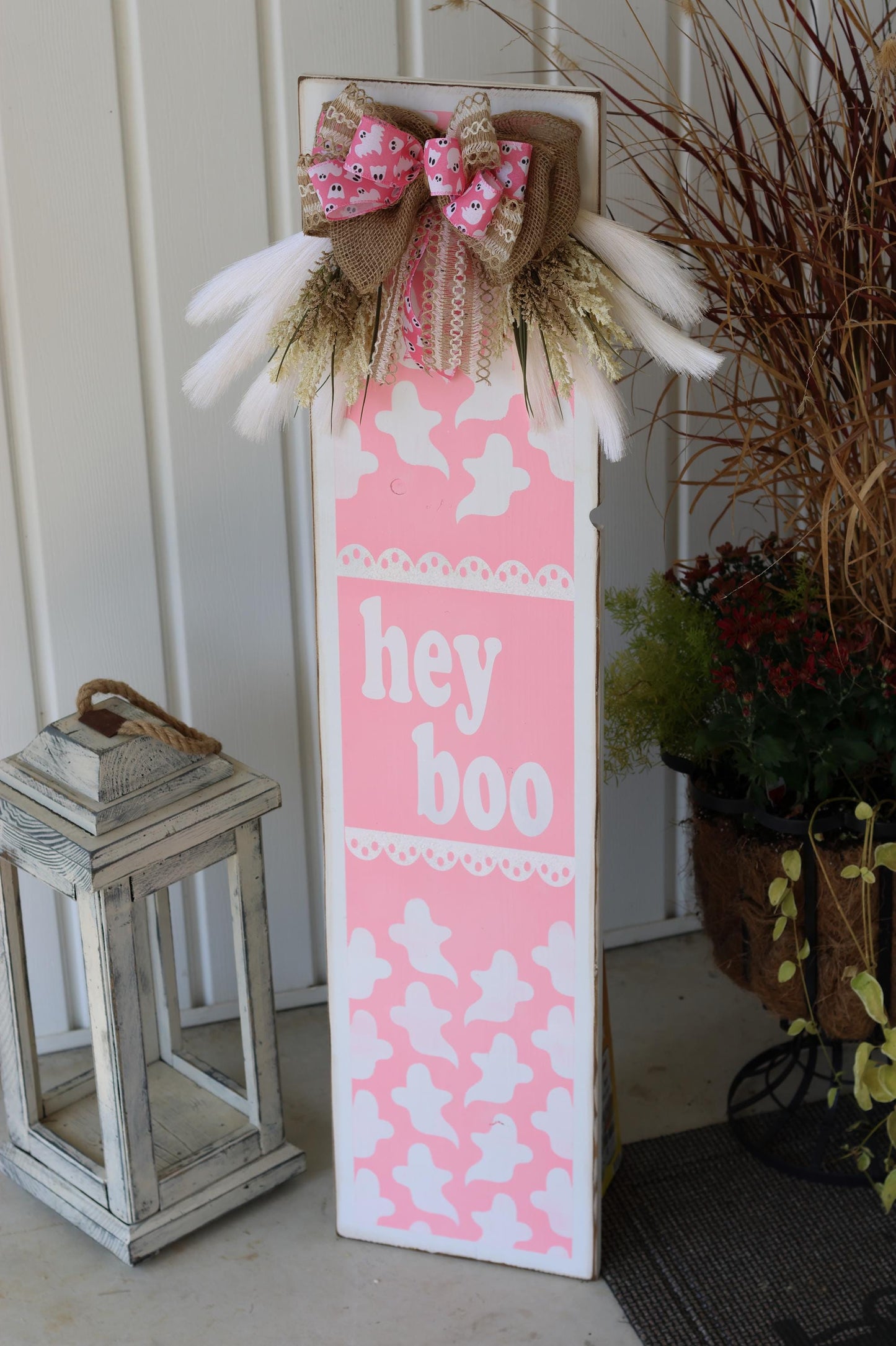Pink Hey Boo Porch Leaner Sign