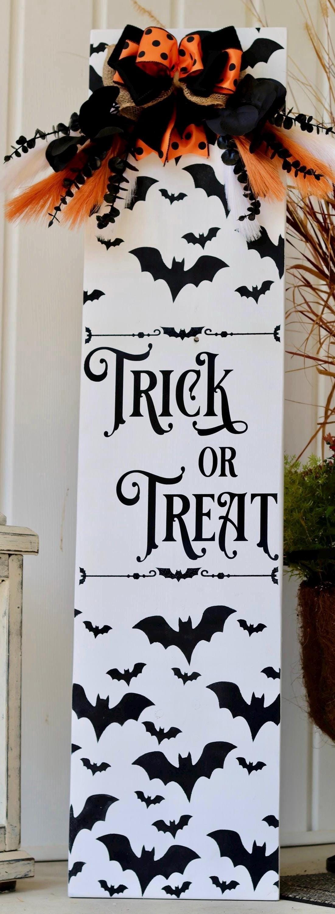 Trick or Treat Halloween Porch Leaner Sign