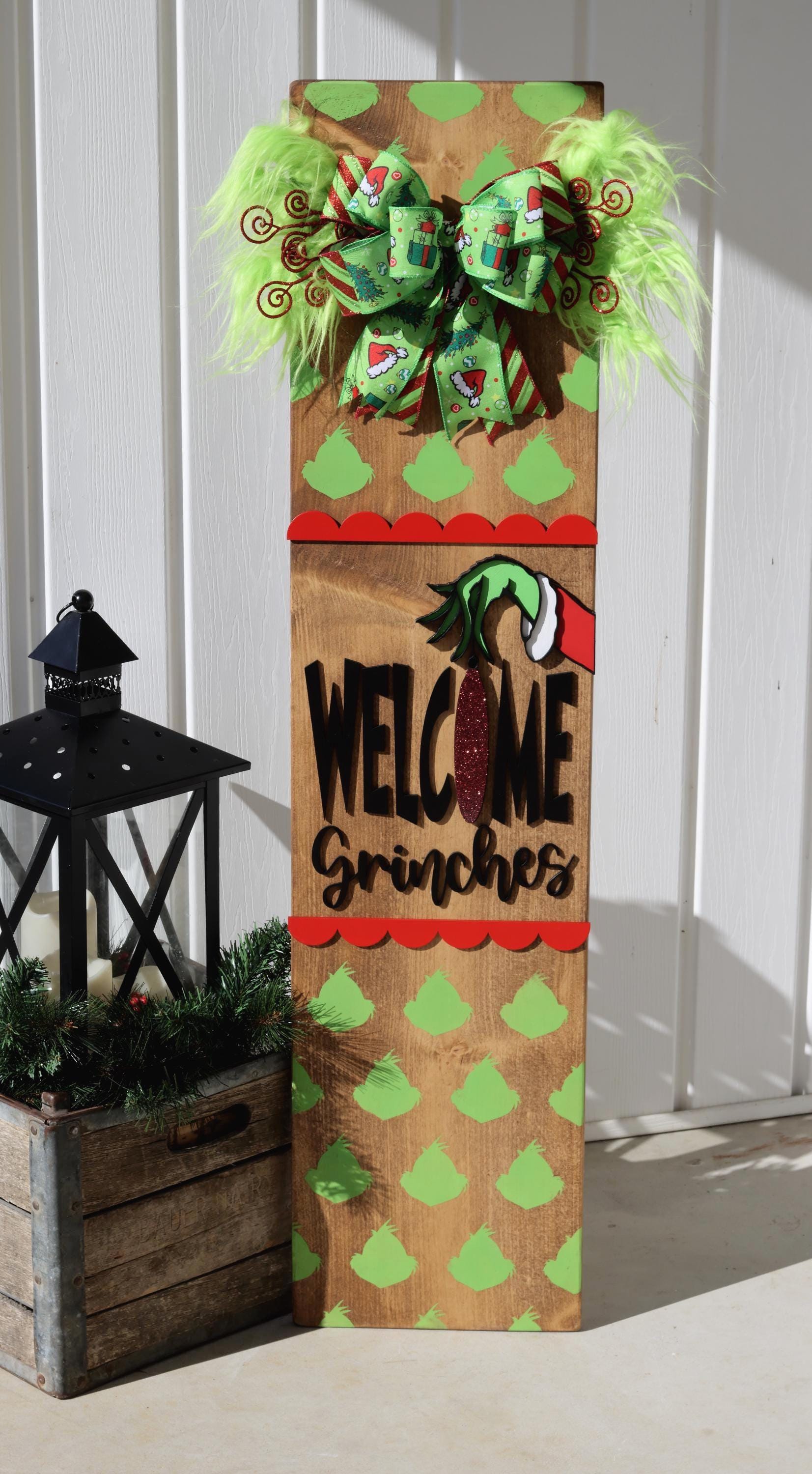 Welcome Grinches Christmas Porch Leaner  Funny Whoville Style Holiday Sign